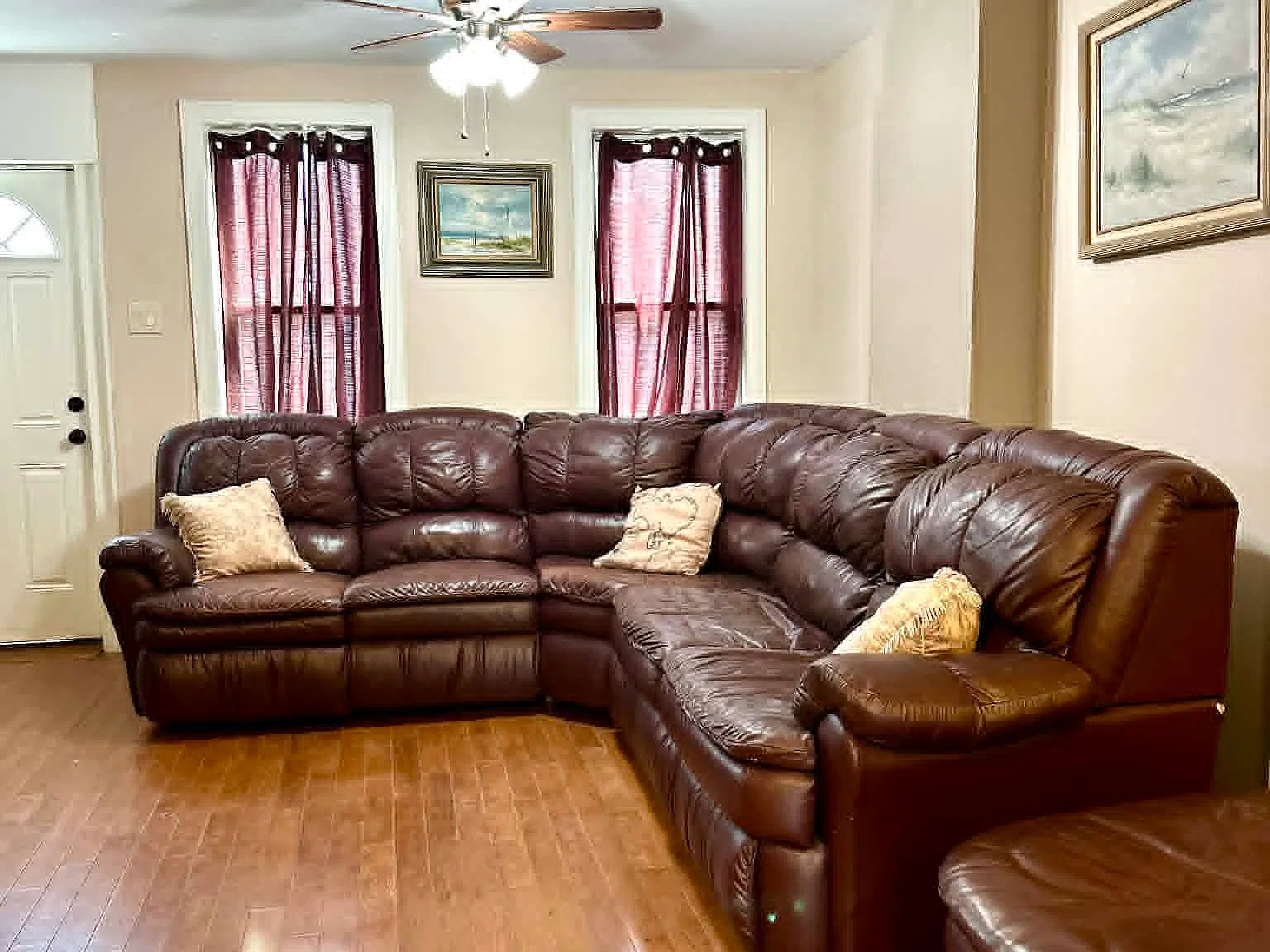 3 bed, 1.5 bath, 1100 sqft, $2,400 — Photo 2