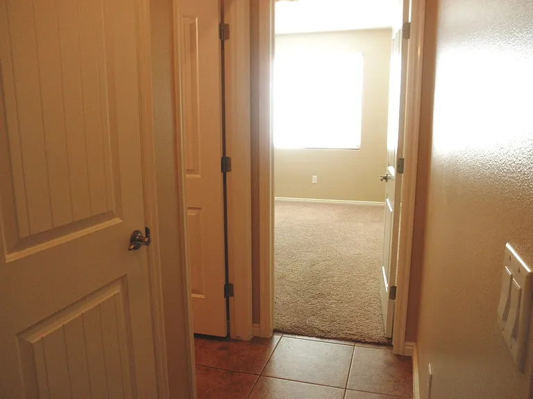 Hall to 2nd bed