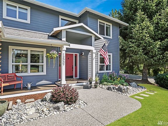 4th image of 13007 13th Pl NE