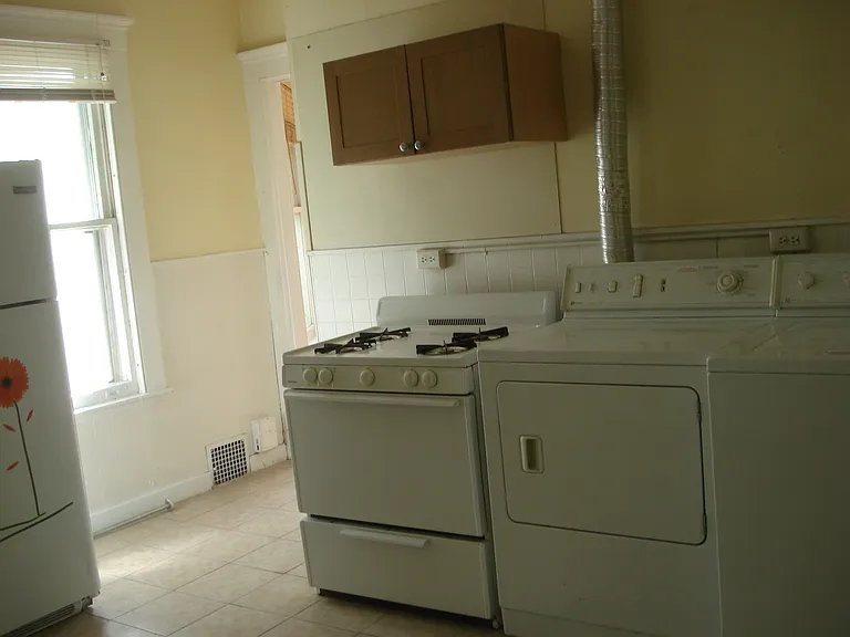 19-21 Brownell St #2 — Photo 6