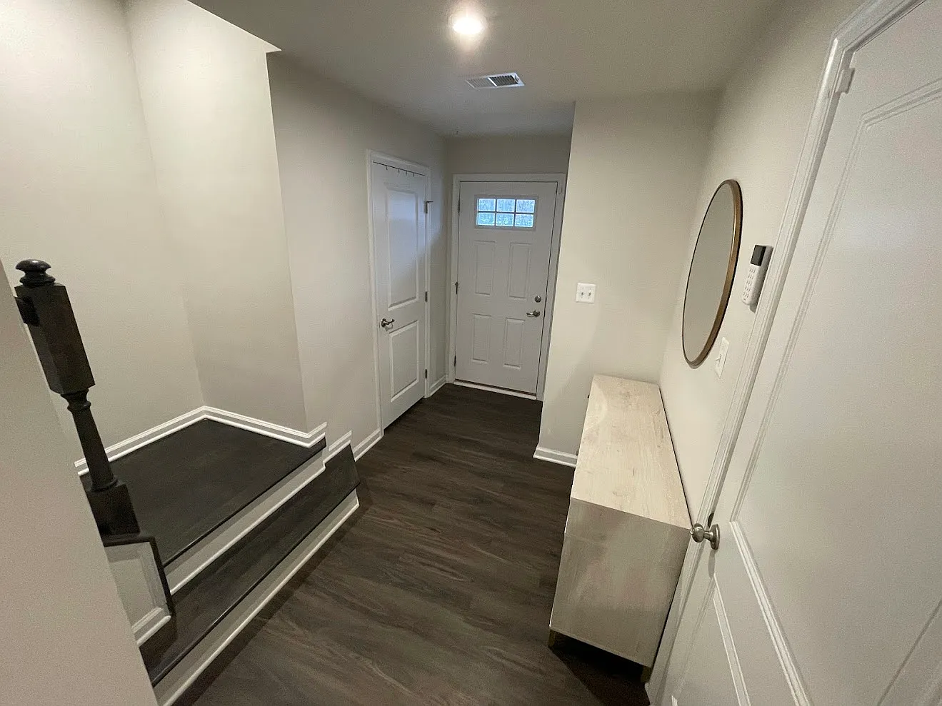 3 bed, 2.5 bath, 2328 sqft, $3,200 — Photo 4