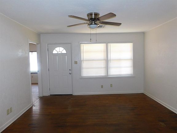 4th image of 2904 NW 24th St