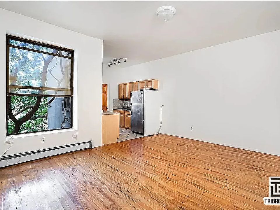 2nd image of 133 W 130th St #3C
