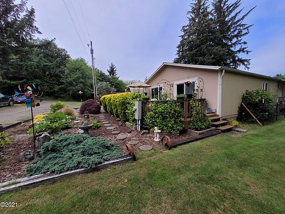 4th image of 2524 SE Gosling Ln