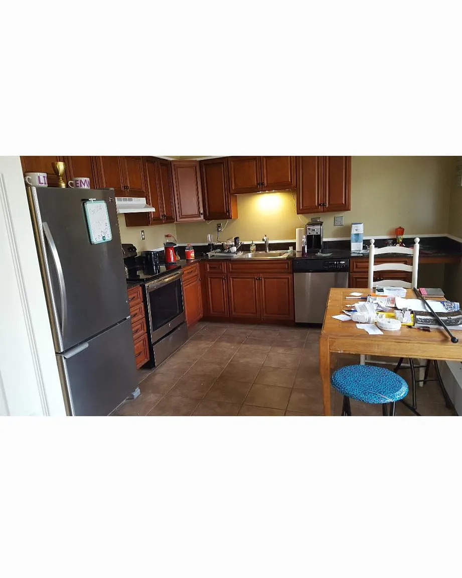 4 bed, 1200 sqft, $2,500 — Photo 2