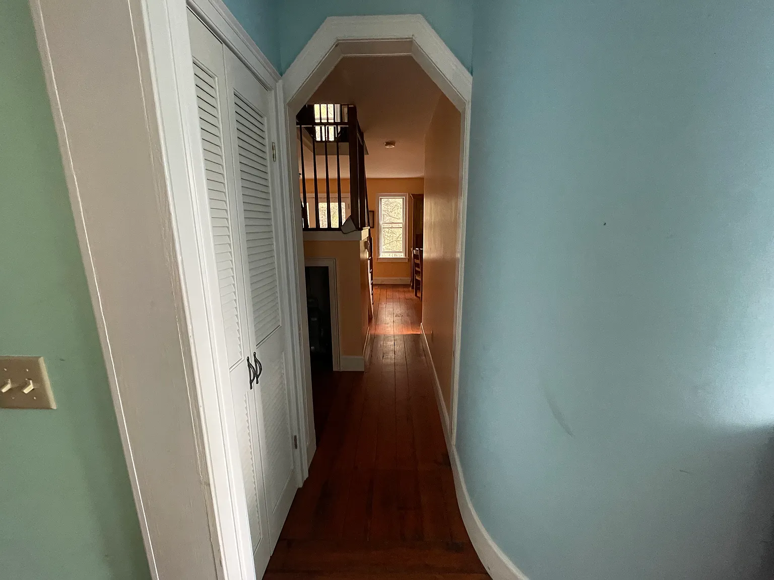 2 bed, 1300 sqft, $2,200 — Photo 3