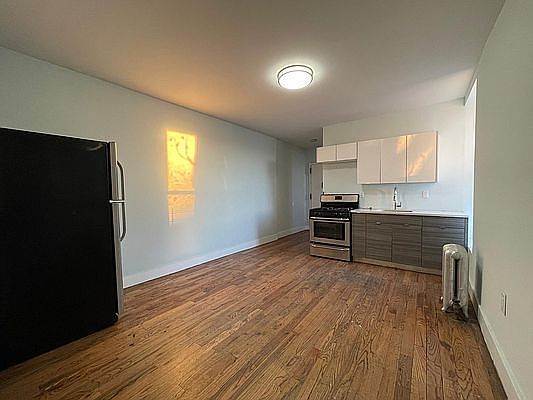 2nd image of 3019 Newkirk Ave APT 6