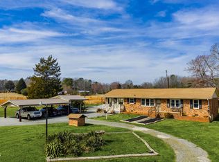 200 Sawmill Rd, Cedar Grove, NC 27231