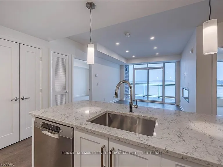 129 A South St #508 — Photo 9
