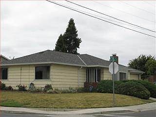 1st image of 124 Clifford Ave