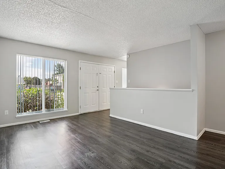 Aspen Townhomes — Photo 21
