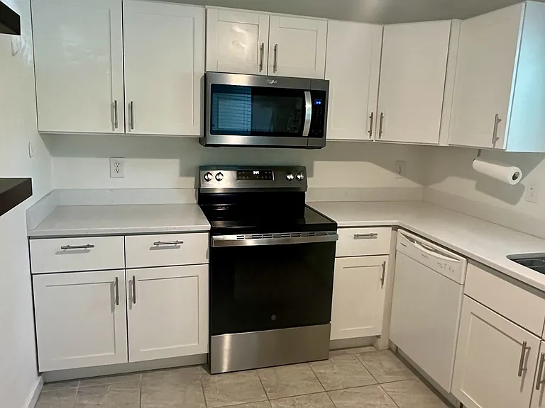 353 Spoonbill Ln — Photo 6