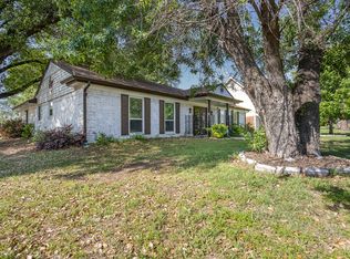 4002 W Rochelle Rd, Irving, TX 75062