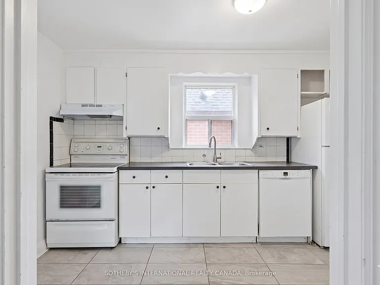 676 Beresford Ave #UPPER — Photo 7