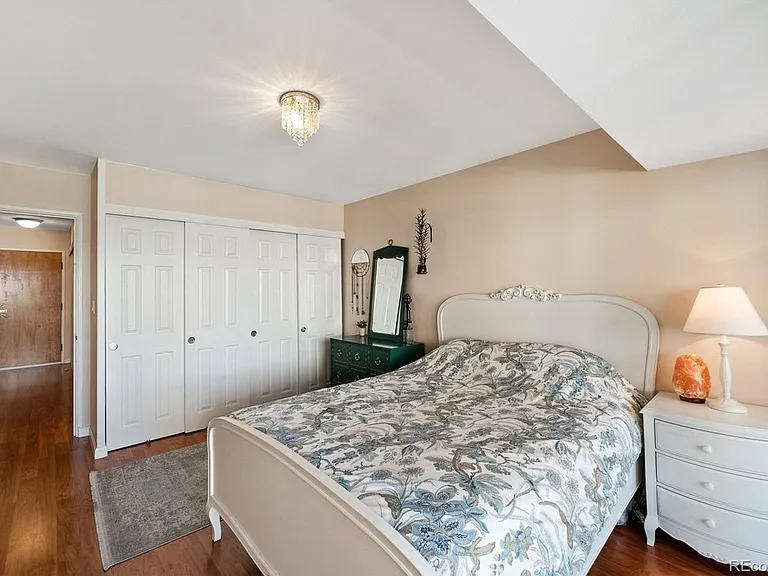 1121 N Albion St #705 — Photo 10