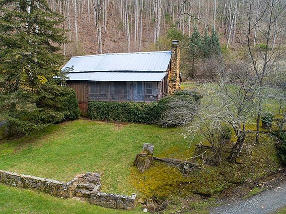 3rd image of 34 Shallow Creek Dr