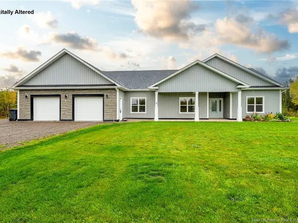 9 Flynn St, Coverdale, NB E1J 0H5