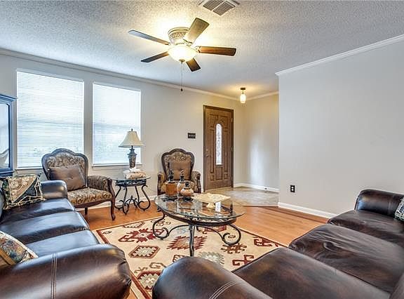 3rd image of 5321 Pandale Valley Dr