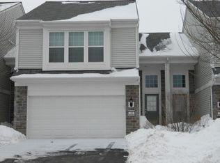 285 Devoe Dr, Oswego, IL 60543
