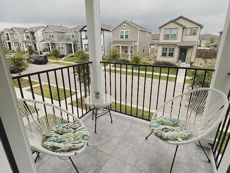 1772 Yaupon Grove Ln — Photo 3