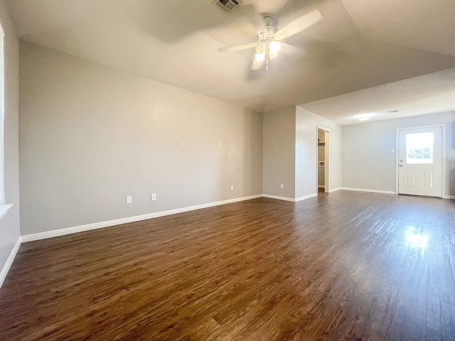 3 bed, 1218 sqft, $1,450 — Photo 4