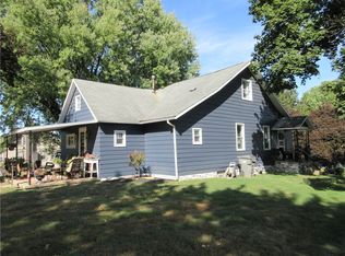 322 Virginia Ave, Ellwood City, PA 16117
