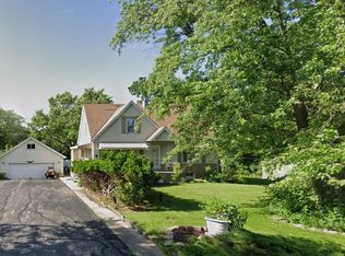 17W430 Pfund Ave, Addison, IL 60101