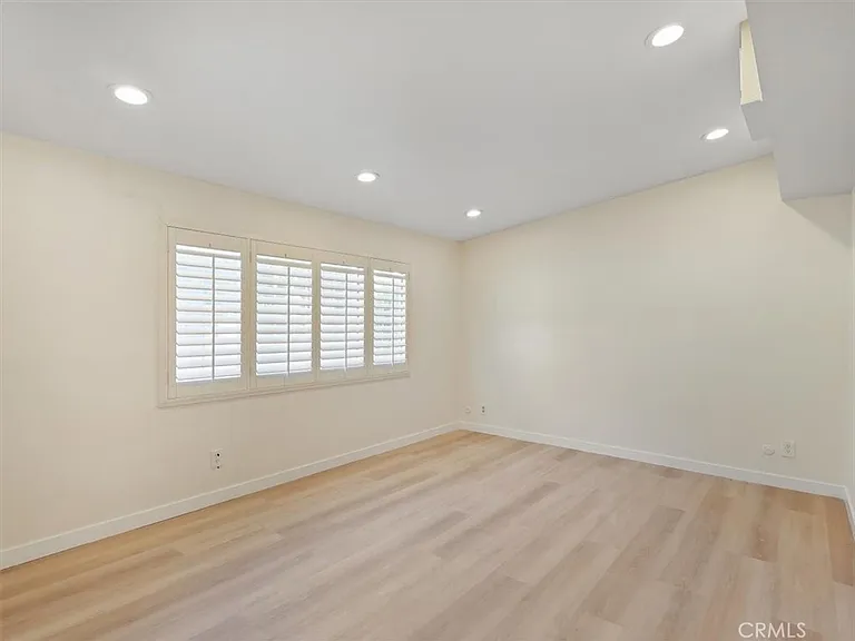8501 Enfield Ave — Photo 12