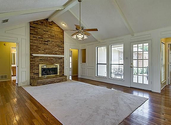 4th image of 3228 Sugarbush Dr