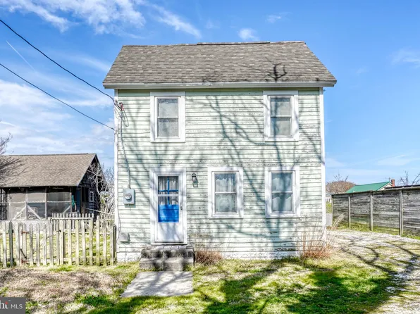 4145 Hur Ln, Chincoteague Island, VA 23336