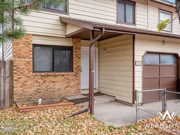 3rd image of 2356 Mahogany Cir