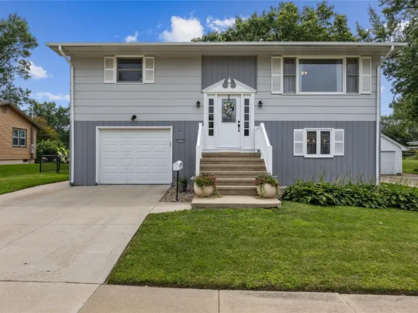 2875 23rd Ave, Marion, IA 52302