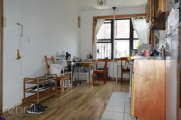 Rented by Rennit Inc. | media 11