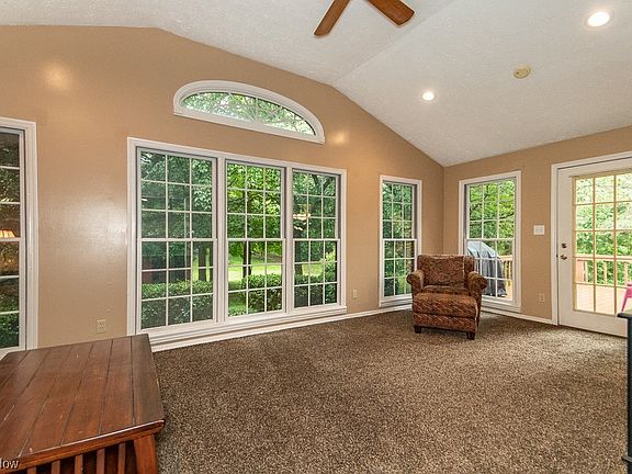 5th image of 34592 Summerset Dr