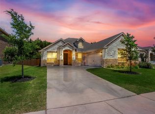 810 Grove Park Ln, Midlothian, TX 76065