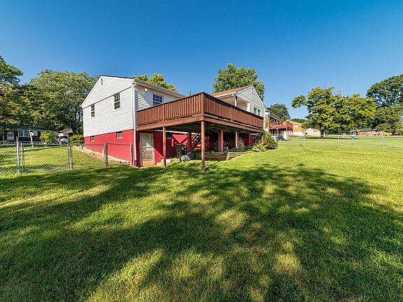 4th image of 118 Cloverdale Dr