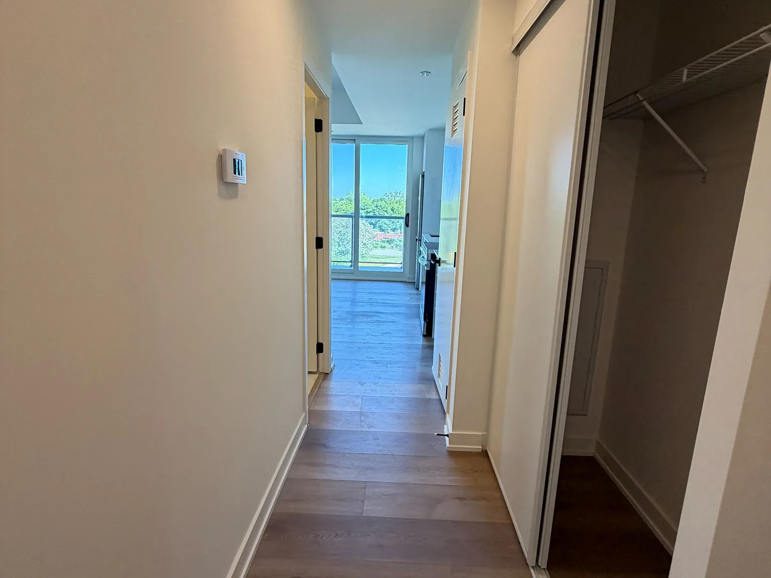 2 bed, $1,800 — Photo 2
