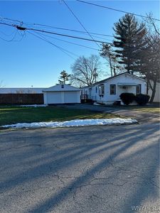 3633 Dartmouth St, Hamburg, NY, 14075
