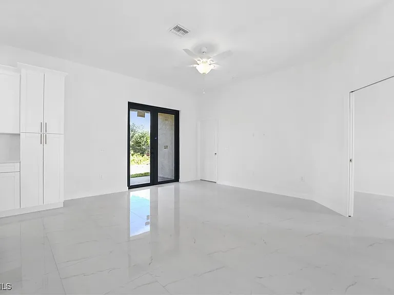 2602 73rd St W — Photo 11