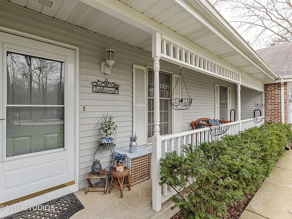 2nd image of 544 E Cedar Dr