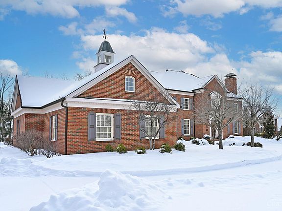 2nd image of 931 Turning Point Ln