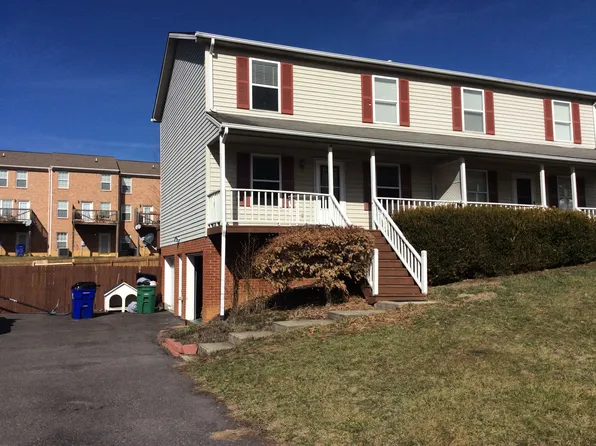 595 Tarrytown Rd NW, Christiansburg, VA 24073