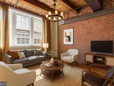 301 Race St APT 201, Philadelphia, PA, 19106