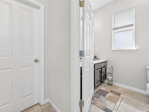 5th image of 16466 OLIVE HILL DRIVE