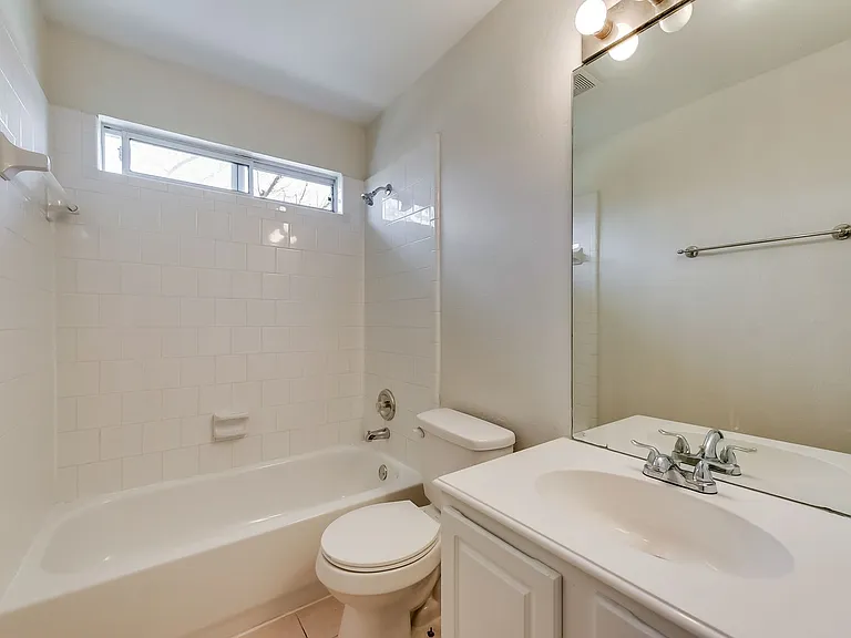 11066 Chanay Dr — Photo 15