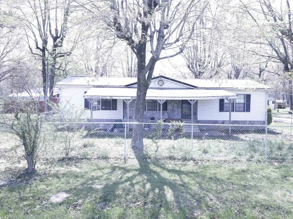 21 Quail Rd, Calvert City, KY 42029