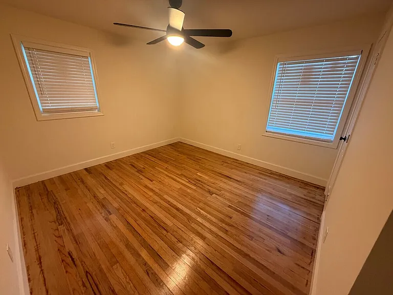 2203 Crestview St — Photo 6