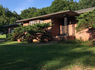 3130 Edgewood Ave, Baxter Springs, KS 66713