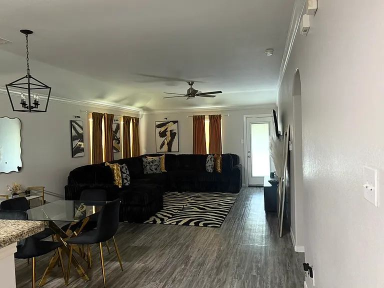 5206 La Rocco Way — Photo 10