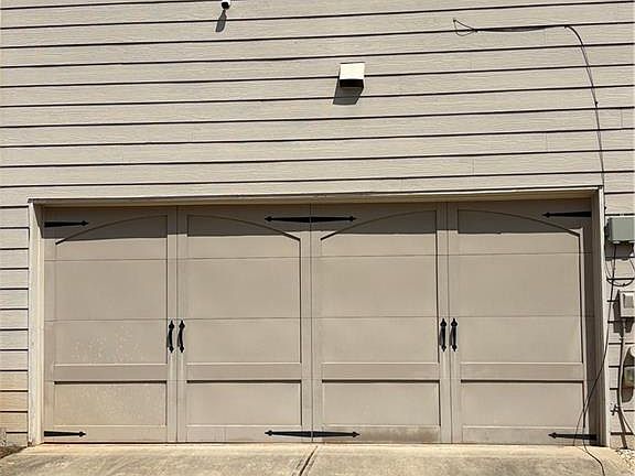 3rd image of 7764 Rutgers Cir